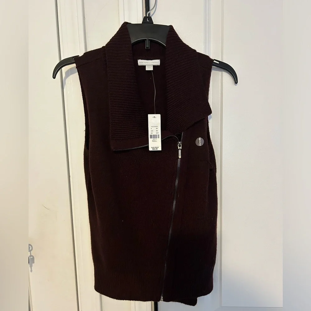 Wine NY & Co asymmetrical zip sweater vest NWT - Picture 1 of 3
